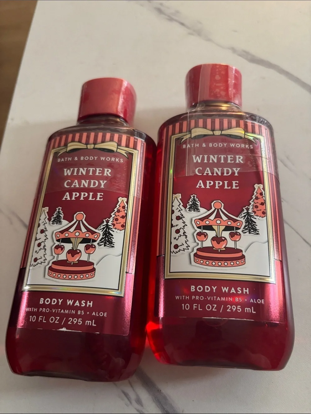 Bath & Body Works Winter Candy Apple Body Wash - Red